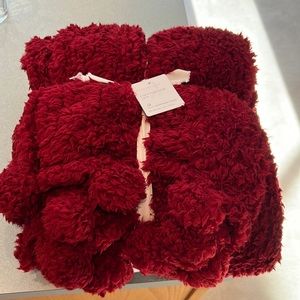 Pottery Barn Cozy Pom Pom Throw, NWT